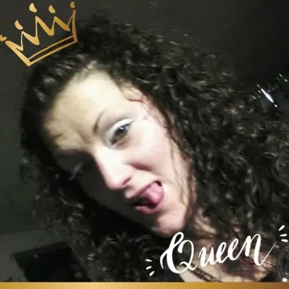 Meet your Posher, Danielle - Picture 1 of 1